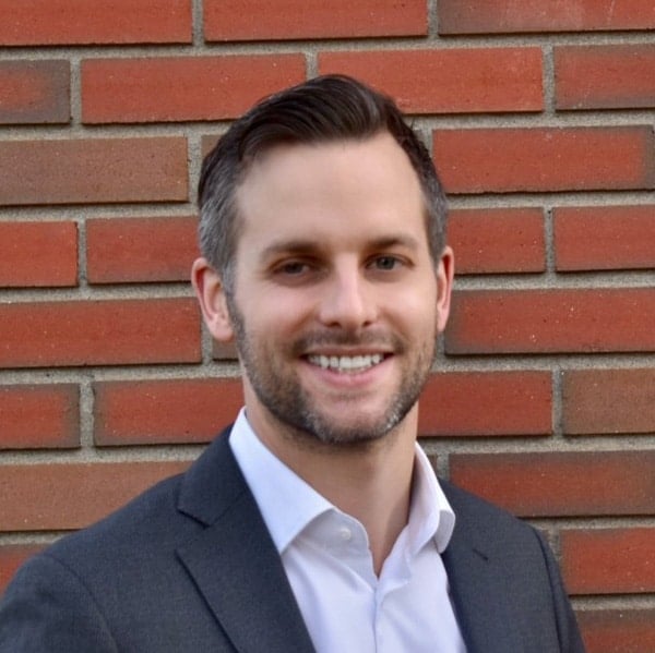 Steve Chamberlain headshot